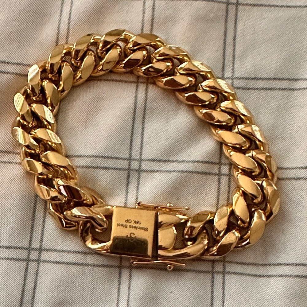 COPY - 18k Gold Plated Bracelet!